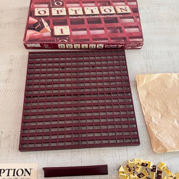Vintage 1983 Parker Brothers Option Double-sided Word Game - Picture 3 of 10